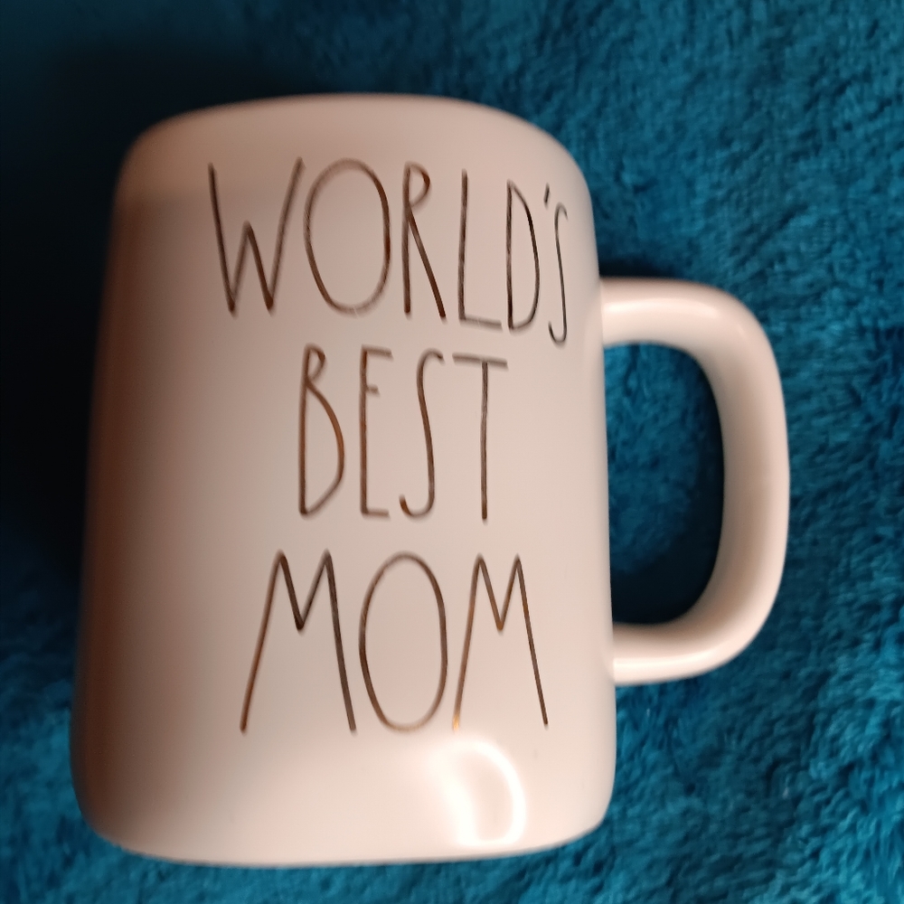 Rae Dunn "World's Best Mom" Mug